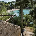 Grand Bleu Beachfront House *