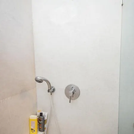 Dom wakacyjny Grand Bleu Beachfront House