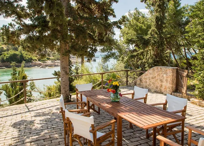 Casa de Férias Grand Bleu Beachfront House Porto Heli