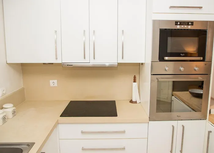 Grand Bleu Beachfront House Casa de Férias