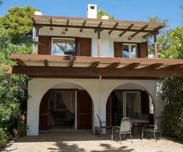 Grand Bleu Beachfront House * Porto Heli