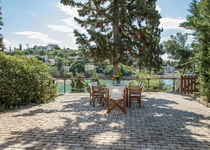 Grand Bleu Beachfront House Casa de Férias Porto Heli